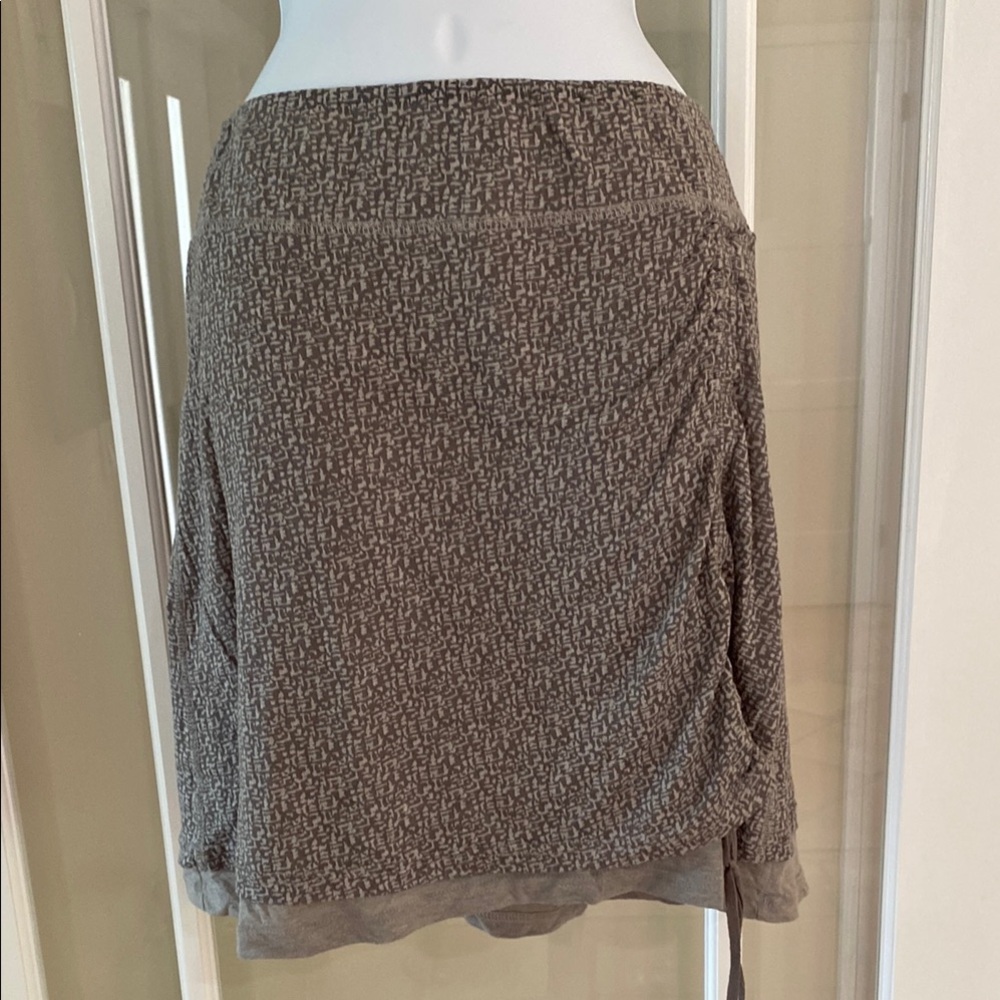 Athleta Brown Tan Bubble Skirt Knee-Length Casual